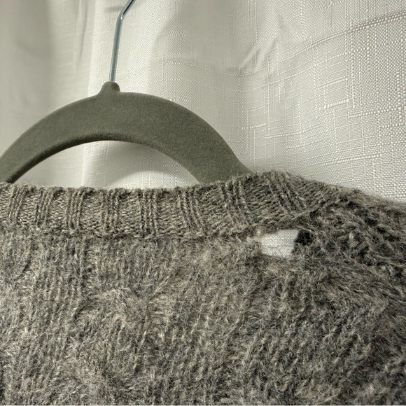 Vintage Lady Clansman Gray Cable Knit Wool Cardigan Size L - Picture 6 of 7